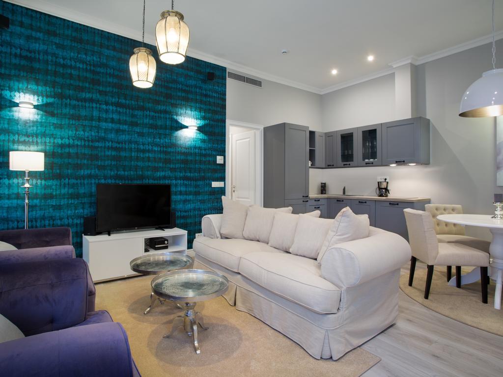 Tailor Two-Bedroom Suite دوبروفينك المظهر الخارجي الصورة