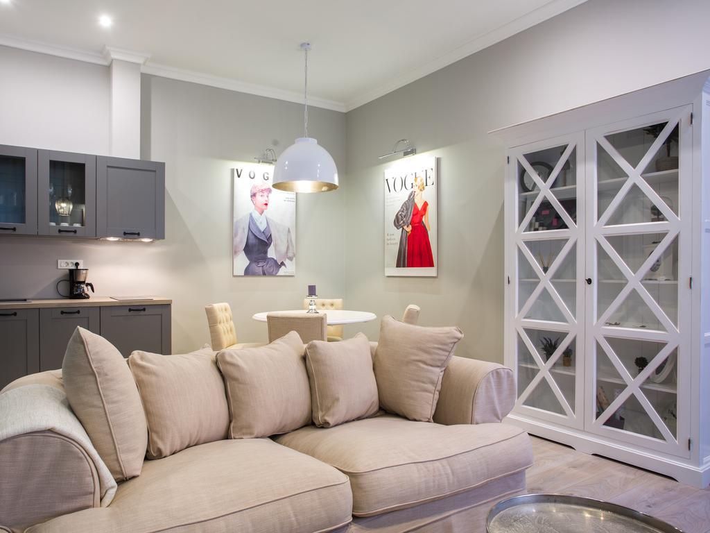 Tailor Two-Bedroom Suite دوبروفينك المظهر الخارجي الصورة