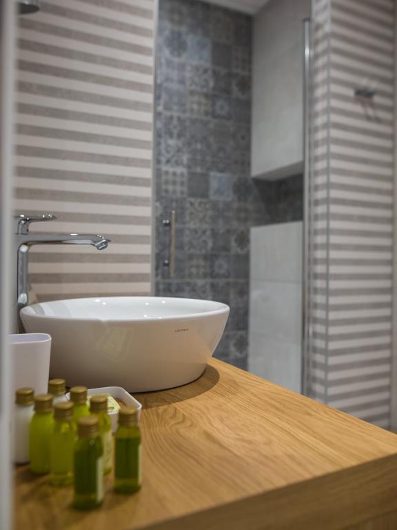 Tailor Two-Bedroom Suite دوبروفينك المظهر الخارجي الصورة