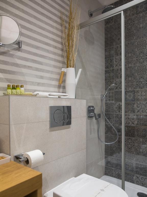 Tailor Two-Bedroom Suite دوبروفينك المظهر الخارجي الصورة