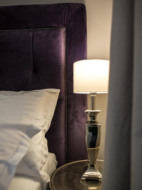 Tailor Two-Bedroom Suite دوبروفينك المظهر الخارجي الصورة